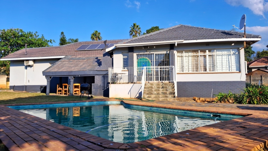 4 Bedroom Property for Sale in Protea Park North West
